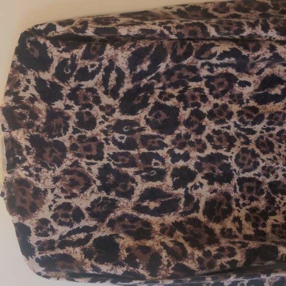 Women's Carole Little Leopard Print Cardigan, lambswool blend button front - Picture 5 of 6